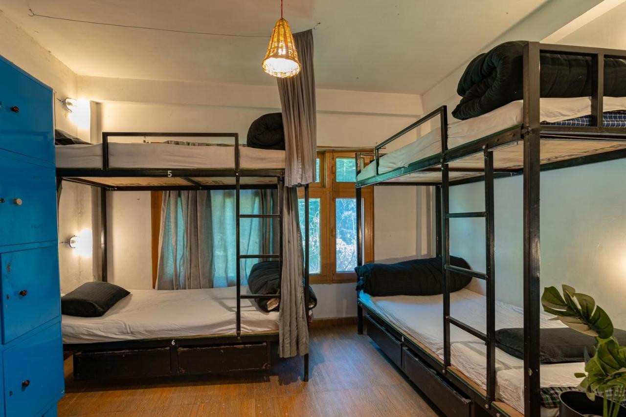 Nomads Hostel Kasol Bagian luar foto