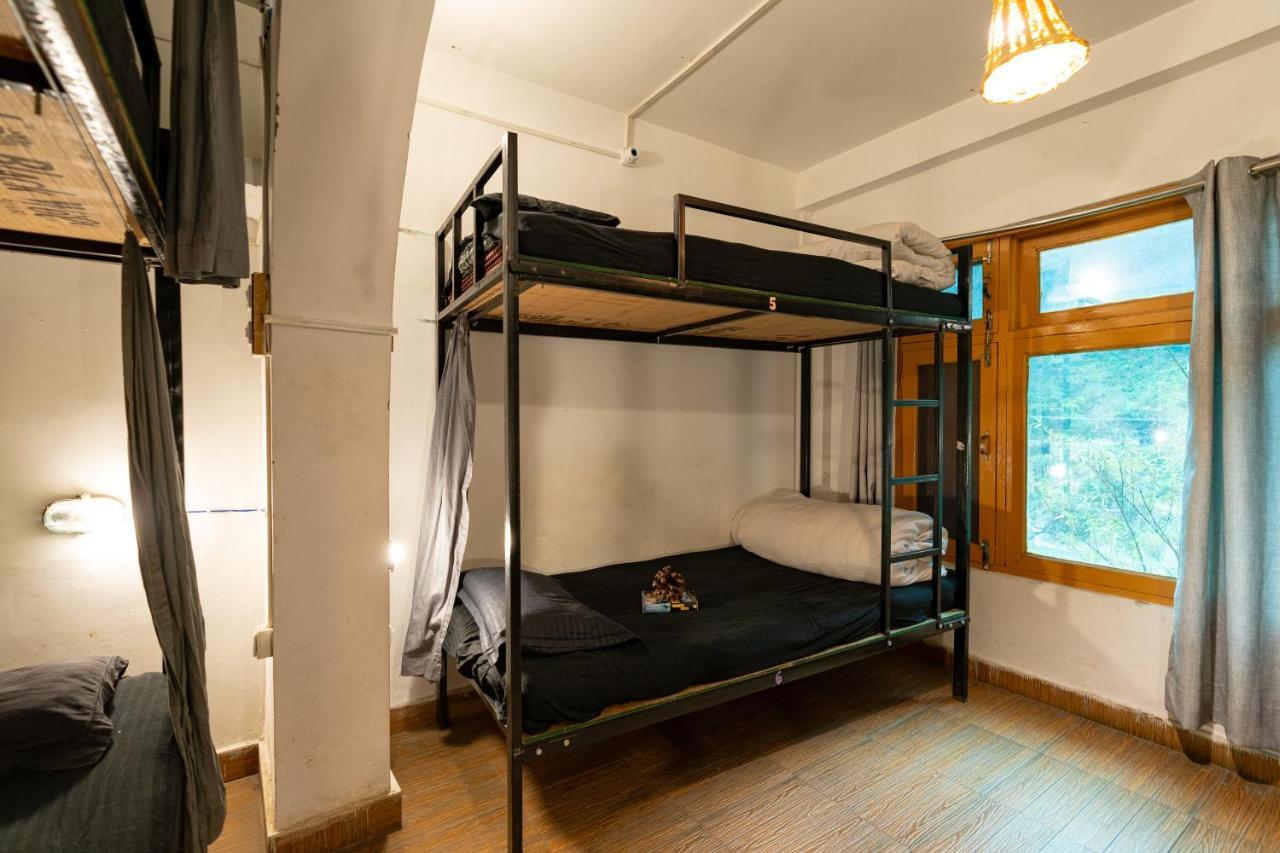Nomads Hostel Kasol Bagian luar foto